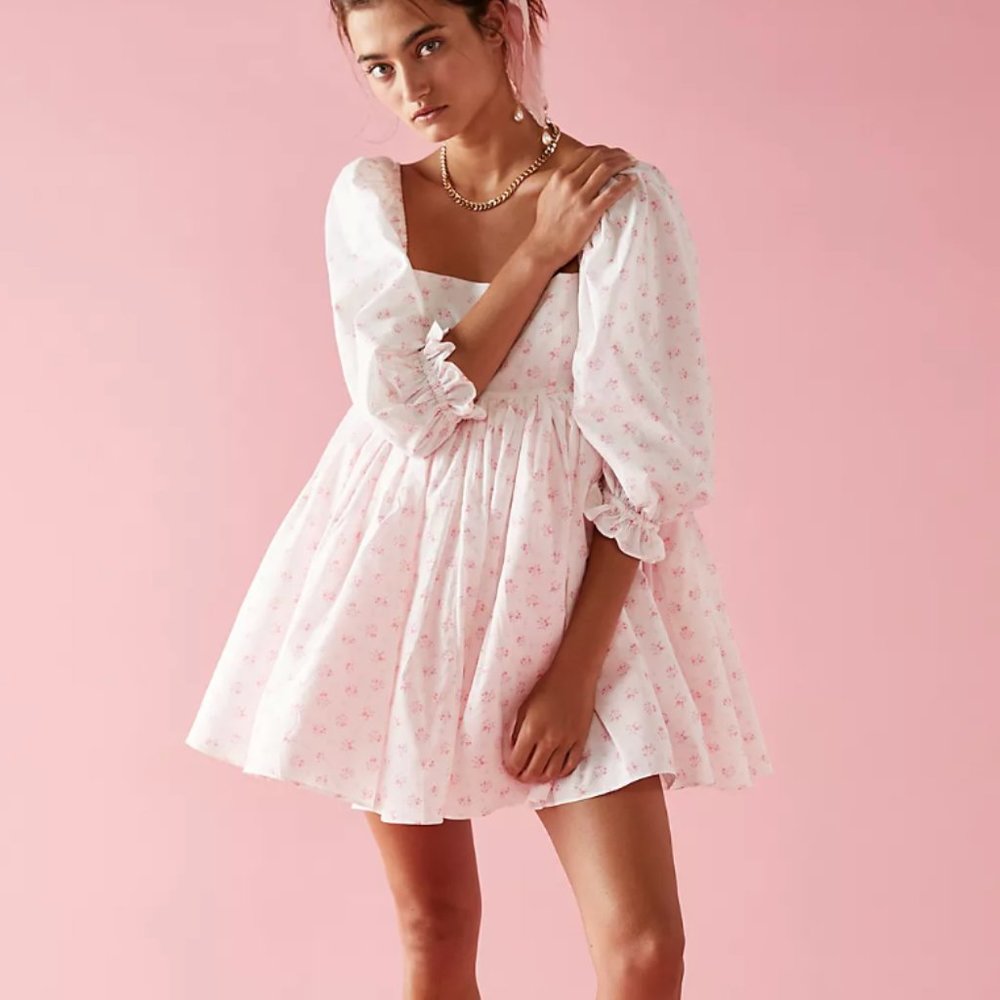 NWT Selkie Cottage Puff Dress - Size M